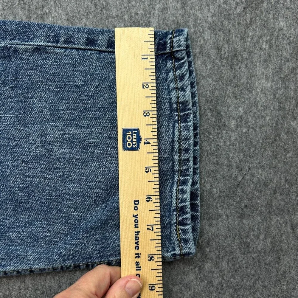 Levi's 514 Straight Fit Jeans Men's Size 40 X 32 Mid Rise Medium Wash Denim
